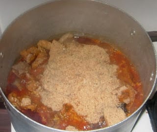 Ground peanuts (groundnuts) in the pot